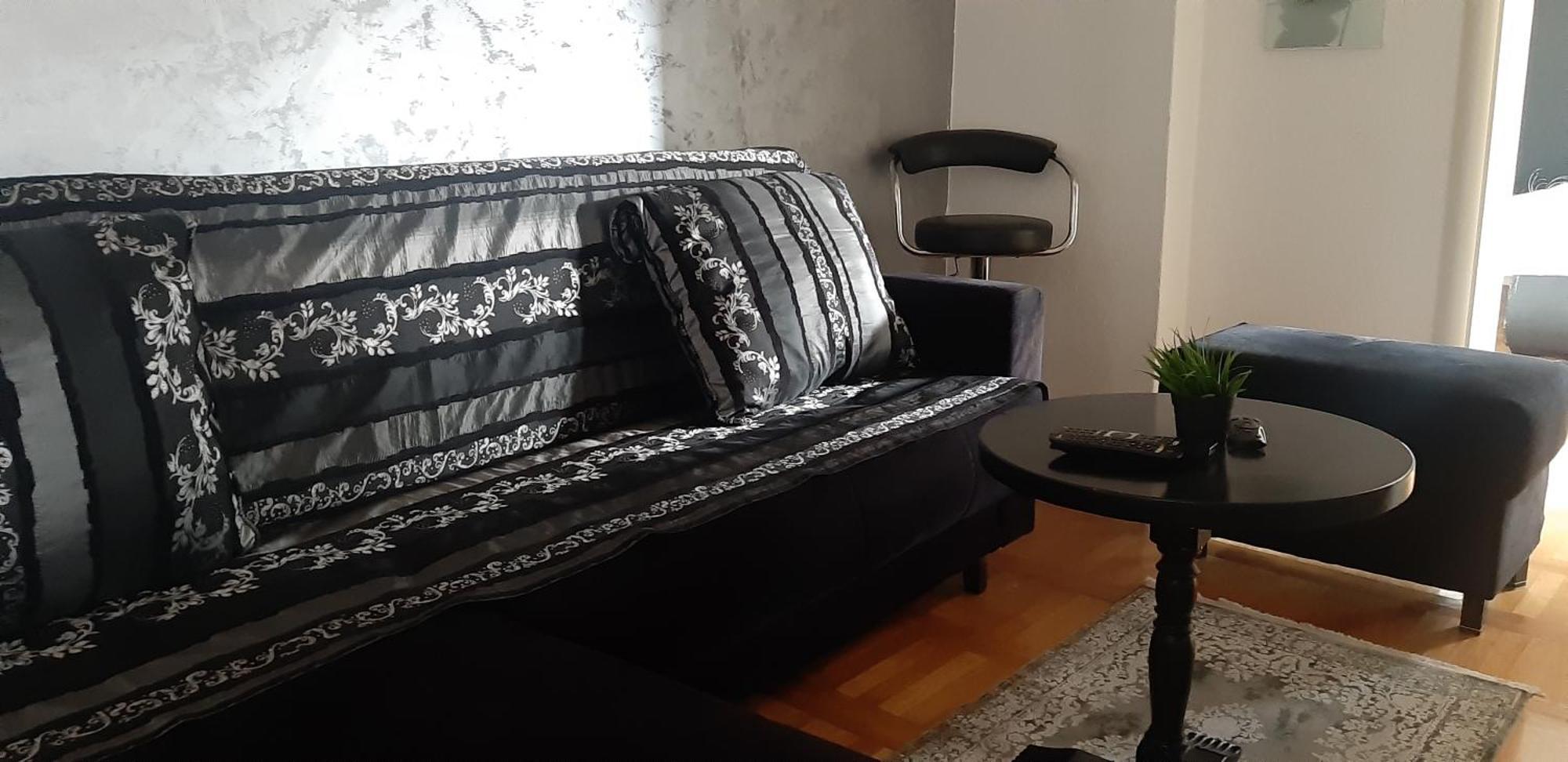 Apartman Anastasija บันยาลูกา ภายนอก รูปภาพ